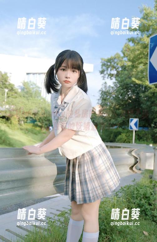 在Hana Bunny的私房图集中，发现不良少女独有的妖娆魅力.txt